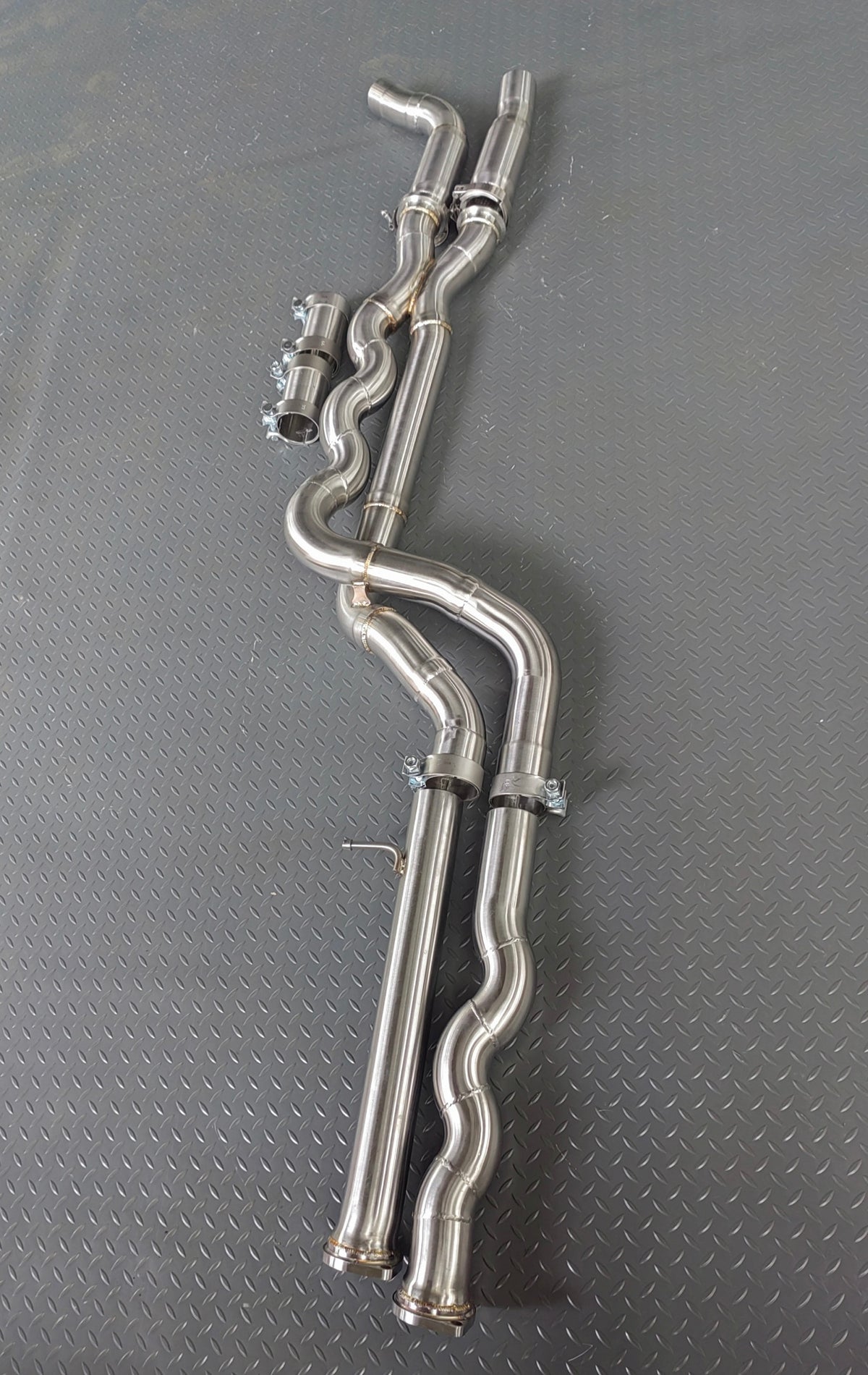 F8x M3/M4 Decat race downpipes & Equal length mid pipe combo